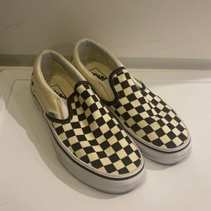 VANS CHECKERED SLIDES